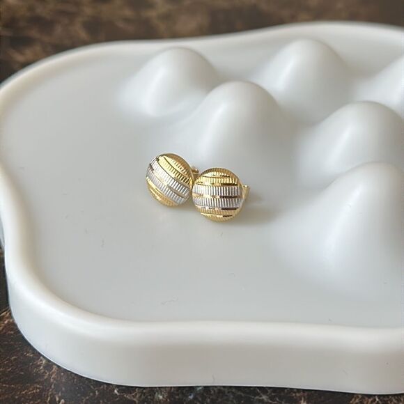 18K Stamped Real Gold Two Toned Gold Ribbed Circle Stud Earrings - Picture 2 of 6